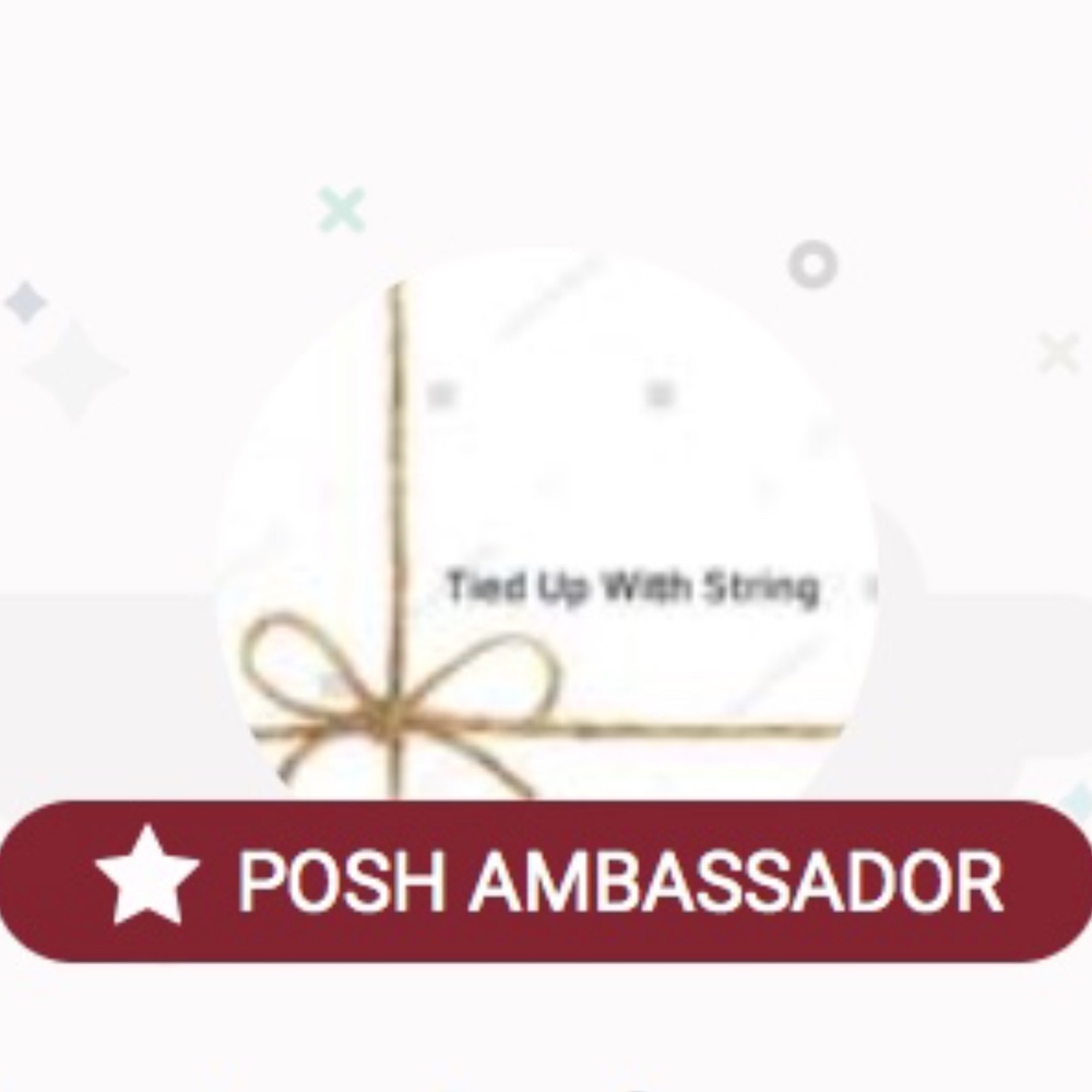Posh Ambassador, Top-Rated Seller & Fast Shipper!!